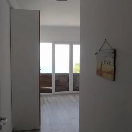 Matthews House וילה