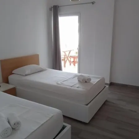 וילה Matthews House