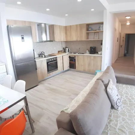 וילה Matthews House