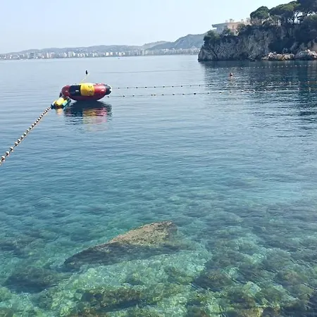 Matthews House וילה