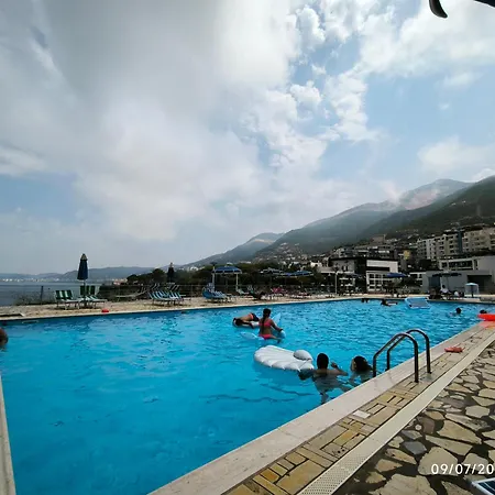 וילה Matthews House *