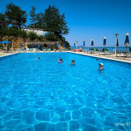 Matthews House Vlorë