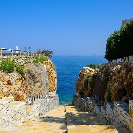 Matthews House וילה