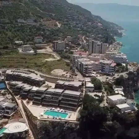 וילה Matthews House Vlorë