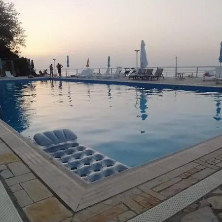 Matthews House Vlore