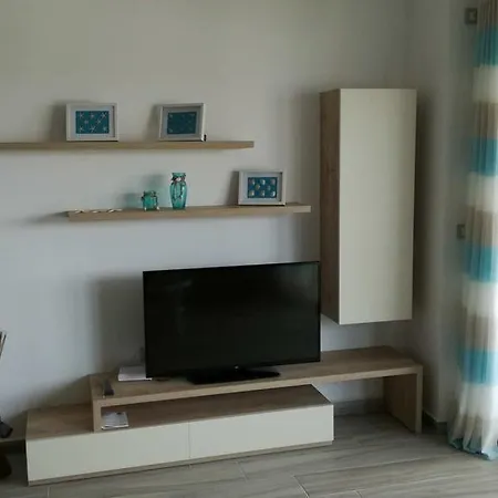 Matthews House Villa Vlore
