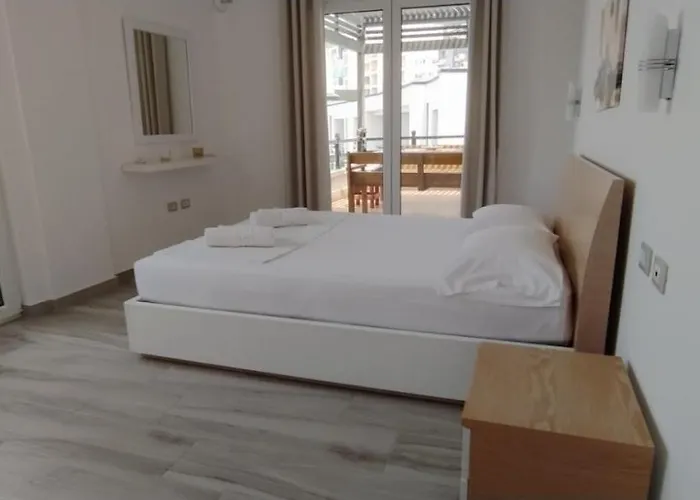 Villa Matthews House