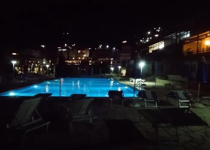 Villa Matthews House