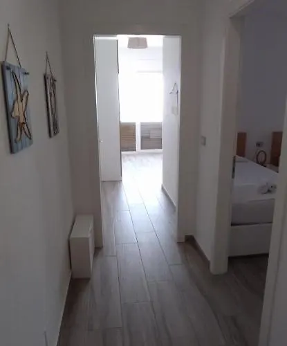 Matthews House Villa *