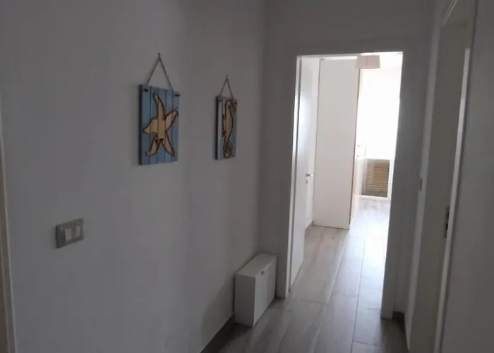 Villa Matthews House *