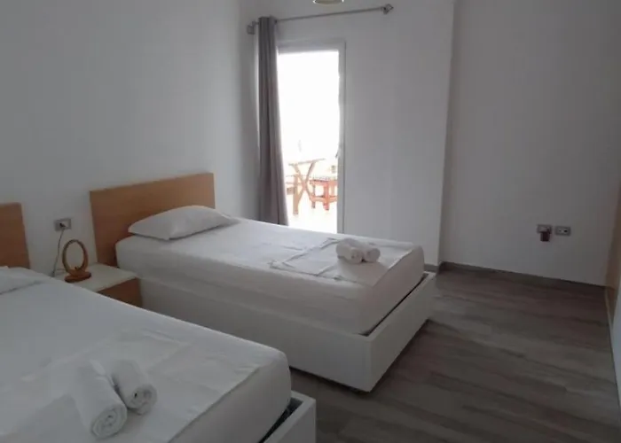 Villa Matthews House