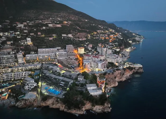 Villa Matthews House *