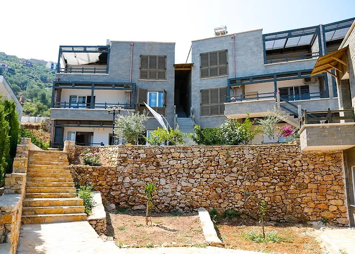 Matthews House Villa *